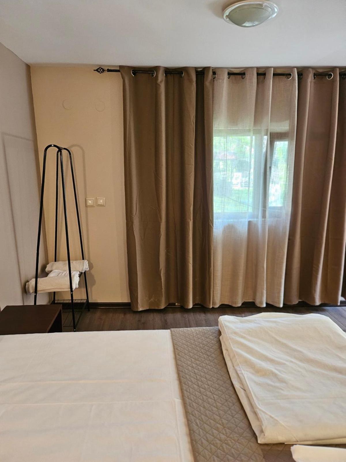 Orehite-Family Hotel ,Food & Pool Bozhichen المظهر الخارجي الصورة