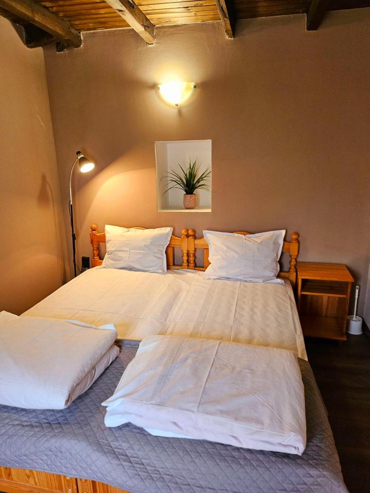Orehite-Family Hotel ,Food & Pool Bozhichen المظهر الخارجي الصورة