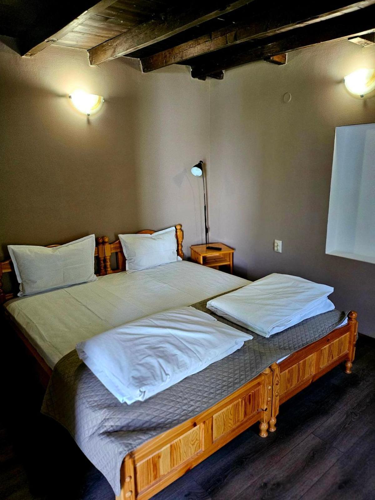 Orehite-Family Hotel ,Food & Pool Bozhichen المظهر الخارجي الصورة
