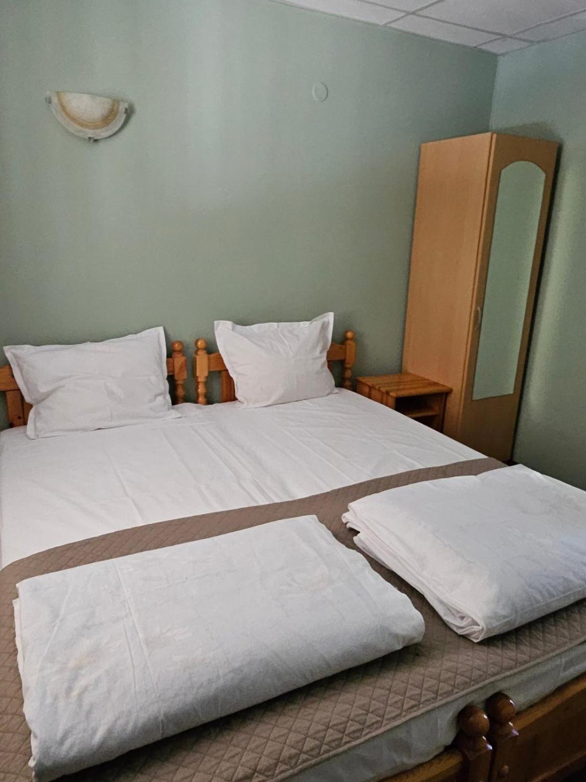 Orehite-Family Hotel ,Food & Pool Bozhichen المظهر الخارجي الصورة