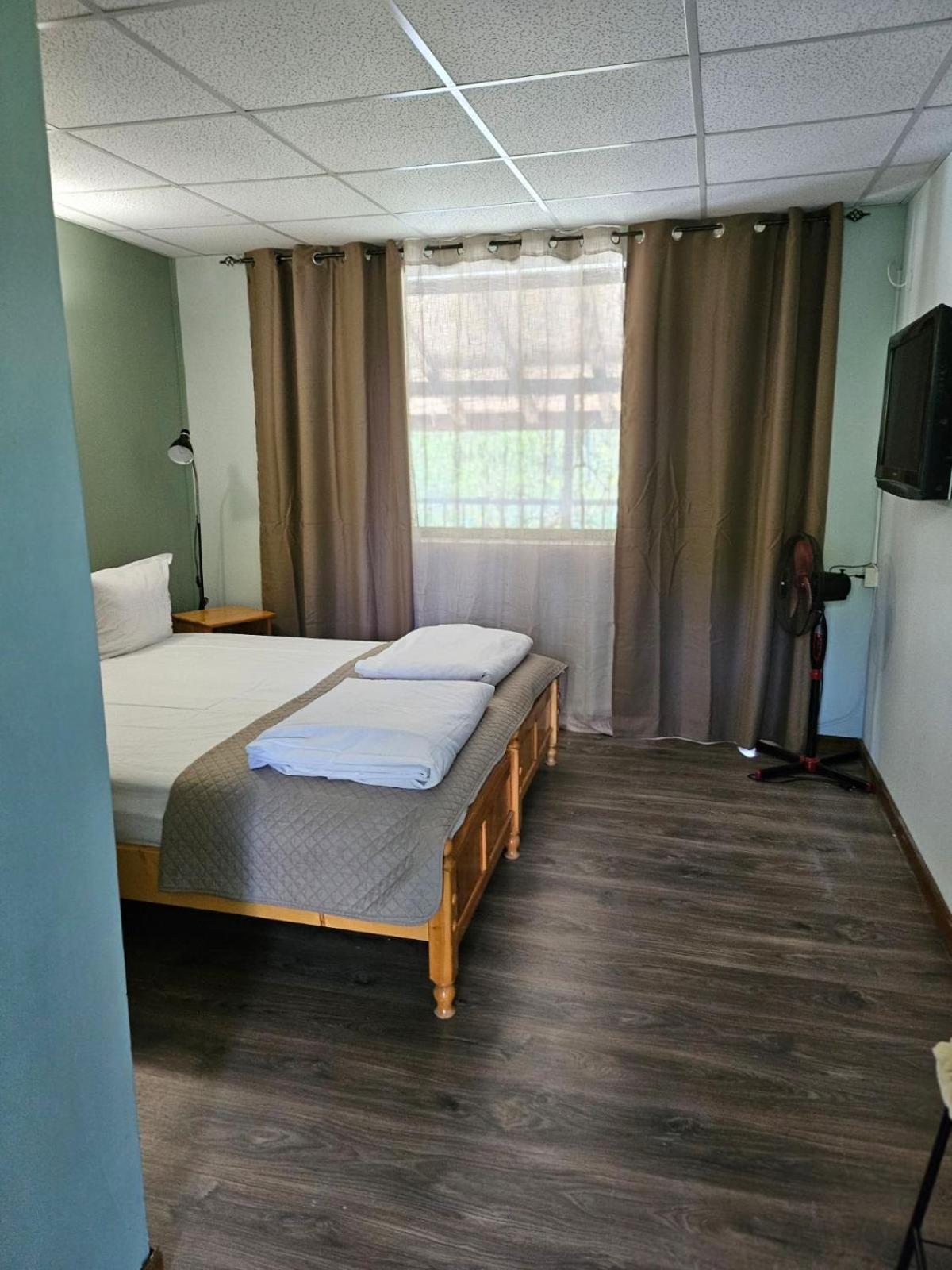Orehite-Family Hotel ,Food & Pool Bozhichen المظهر الخارجي الصورة
