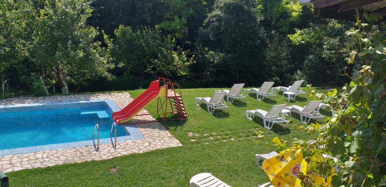 Orehite-Family Hotel ,Food & Pool Bozhichen المظهر الخارجي الصورة